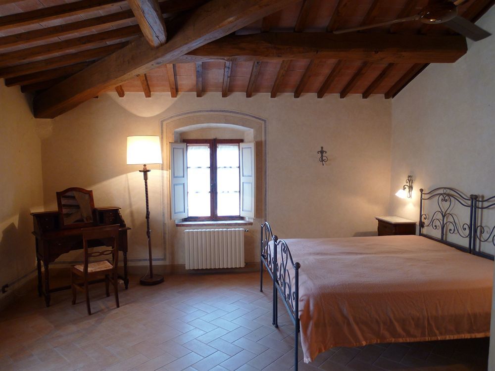 Castello Di Tavolese Hotel เชร์ตาลโด ภายนอก รูปภาพ