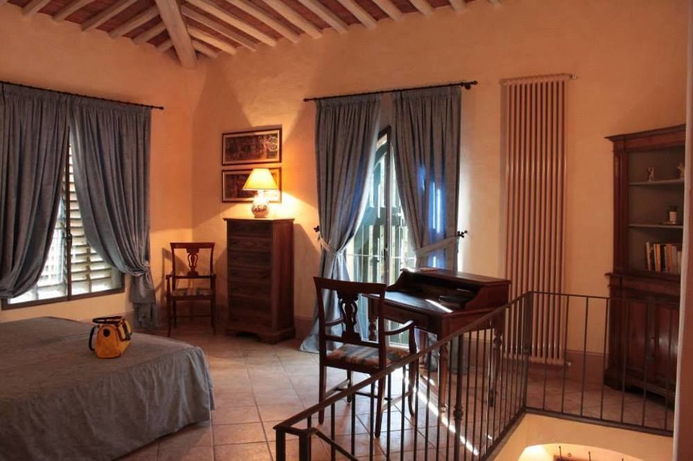 Castello Di Tavolese Hotel เชร์ตาลโด ภายนอก รูปภาพ